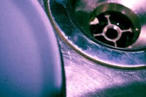 kitchen sink smells like rotten eggs